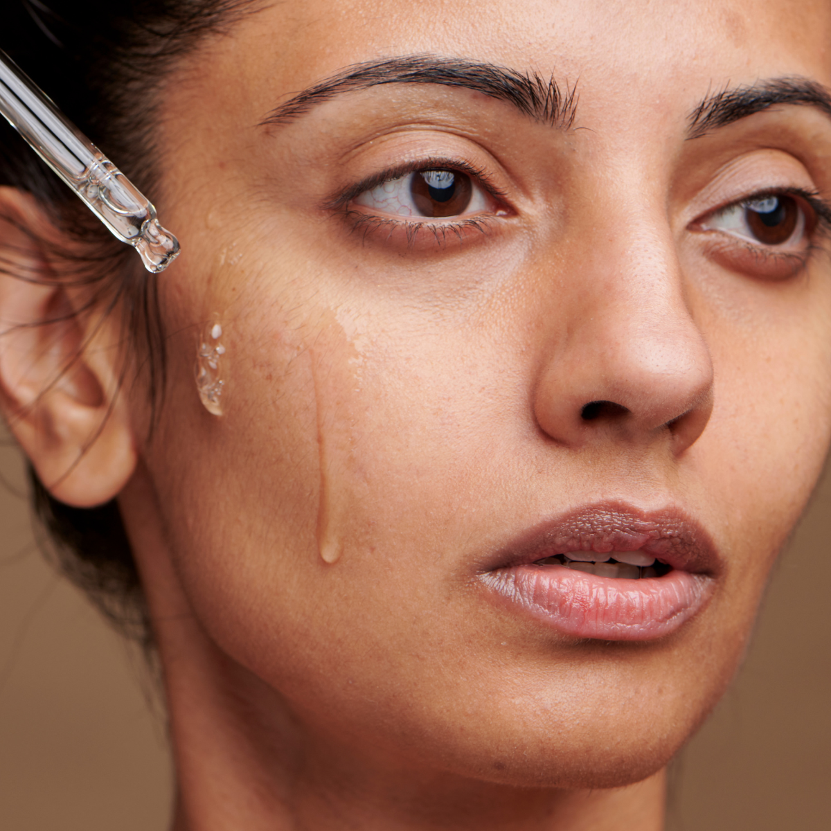Vegan Mia: Clarity Brightening Botanical Serum